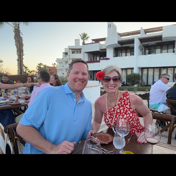 Meet your Posher, Jennifer - Picture 4 of 4